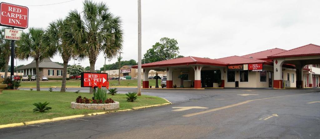 Red Carpet Inn - Natchez Main image 1